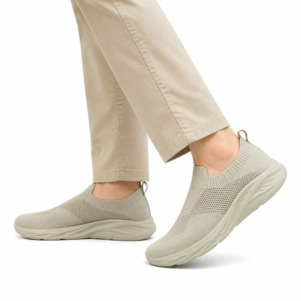 Beige Worn 02